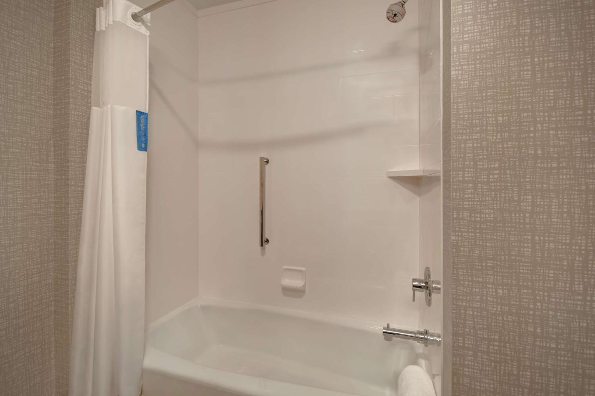 Hampton Inn Pleasant View Экстерьер фото