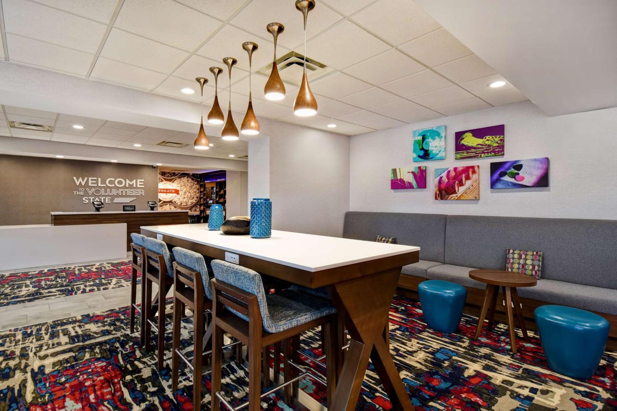 Hampton Inn Pleasant View Экстерьер фото
